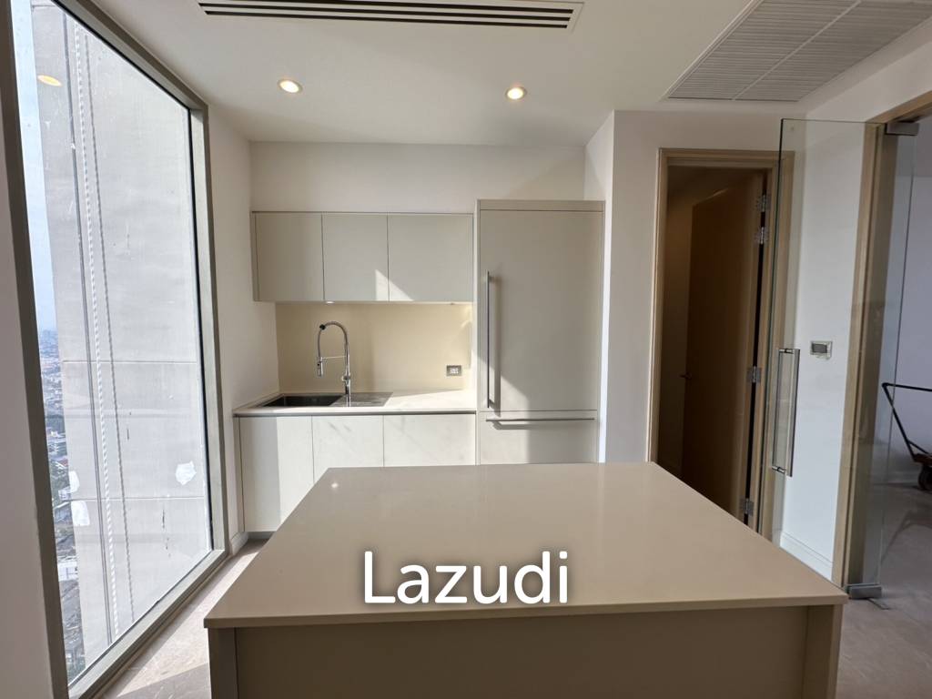 4 Bed 4 Bath 300 SQ.M . Magnolias Waterfront Residences