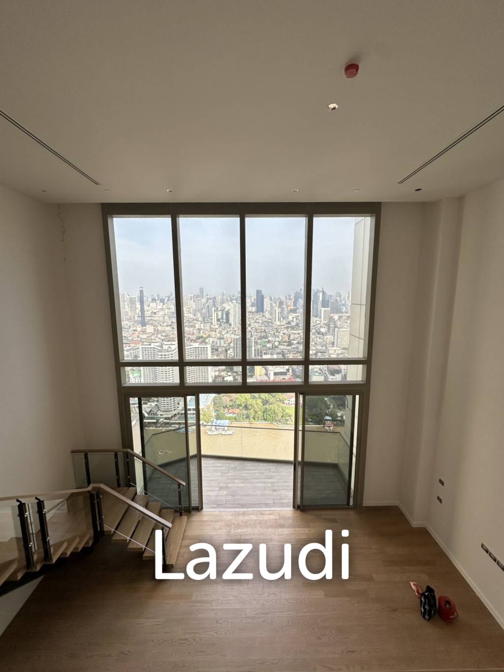4 Bed 4 Bath 300 SQ.M . Magnolias Waterfront Residences