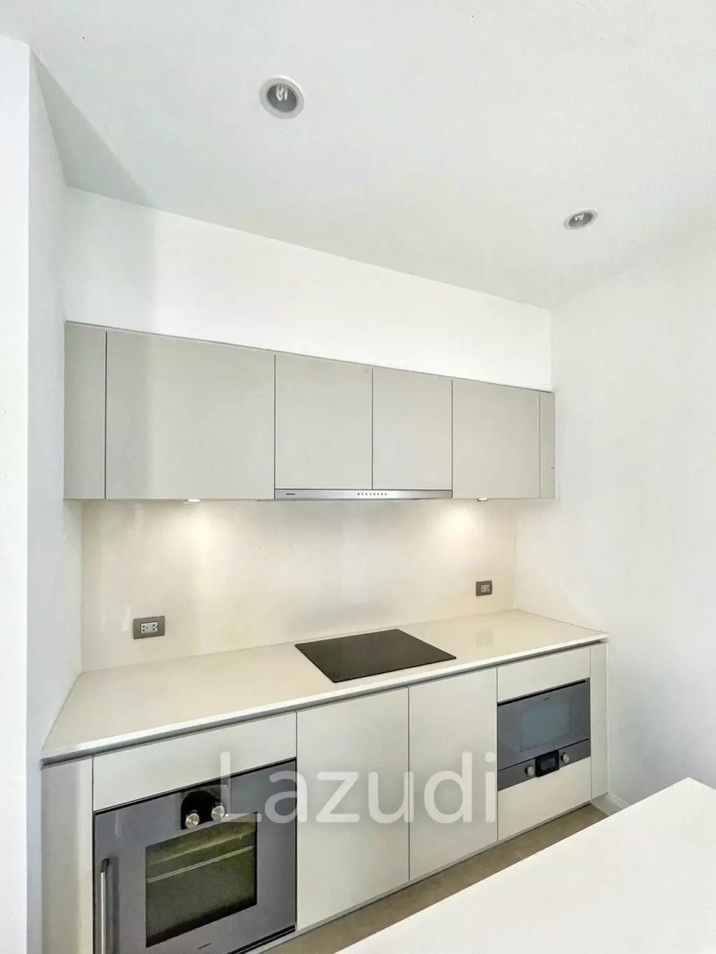 4 Bed 4 Bath 300 SQ.M . Magnolias Waterfront Residences