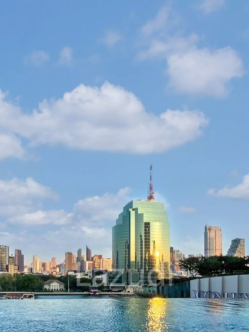 4 Bed 4 Bath 300 SQ.M . Magnolias Waterfront Residences