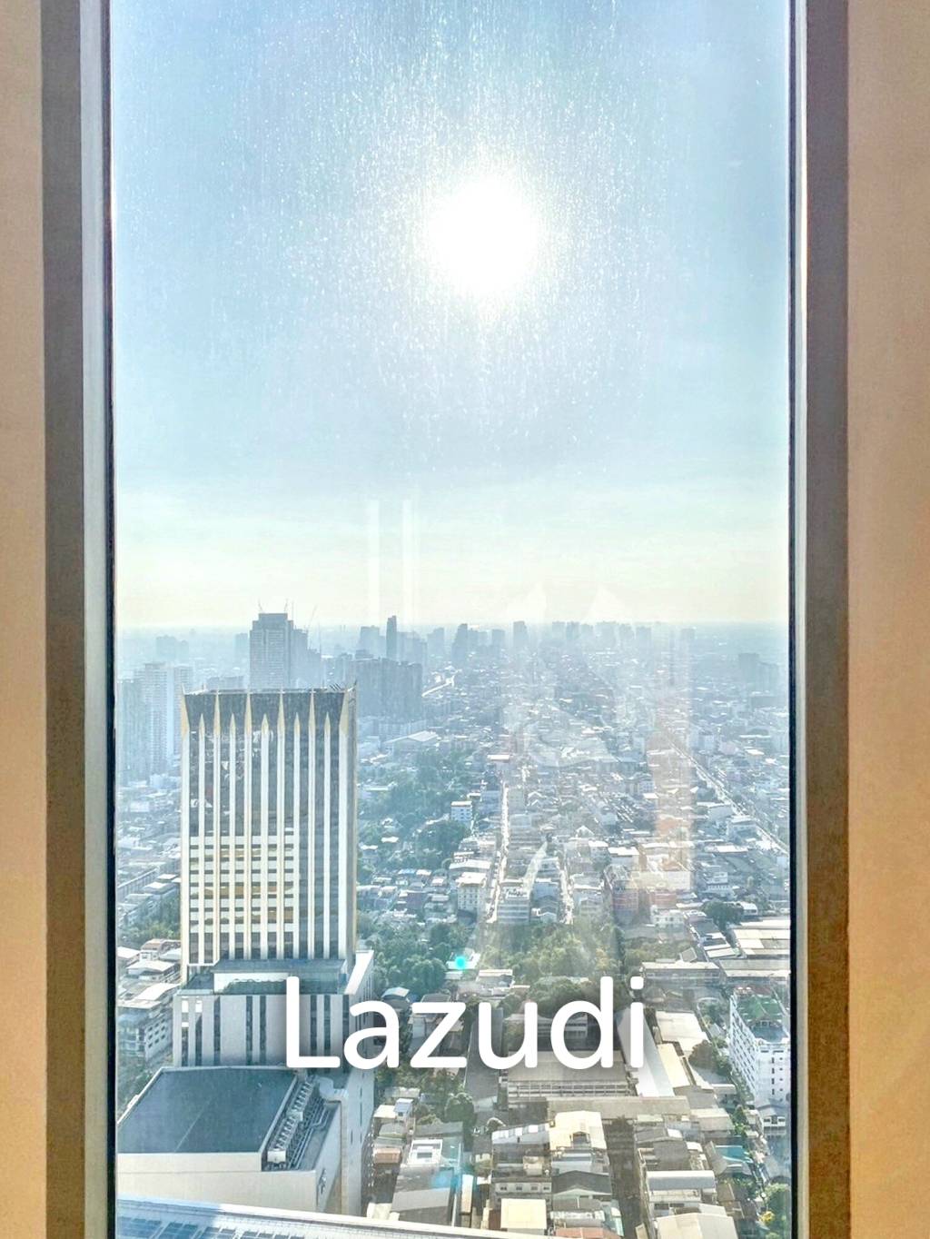 4 Bed 4 Bath 300 SQ.M . Magnolias Waterfront Residences