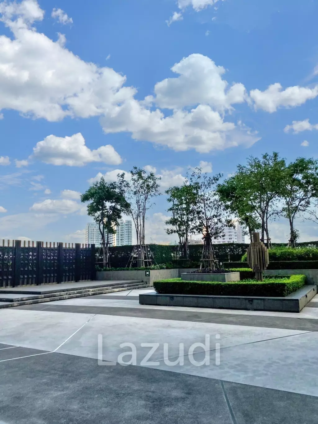 4 Bed 4 Bath 300 SQ.M . Magnolias Waterfront Residences