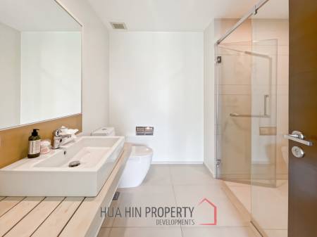 Ocas Condo: Luxury 2 Bedroom Beachfront Condo