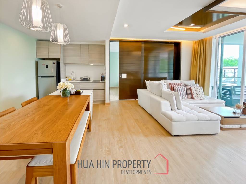 Ocas Condo: Luxury 2 Bedroom Beachfront Condo