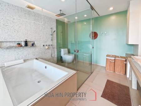 Ocas Condo: Luxury 2 Bedroom Beachfront Condo