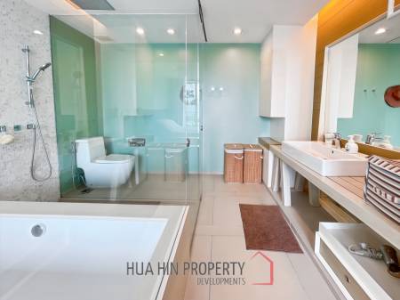 Ocas Condo: Luxury 2 Bedroom Beachfront Condo