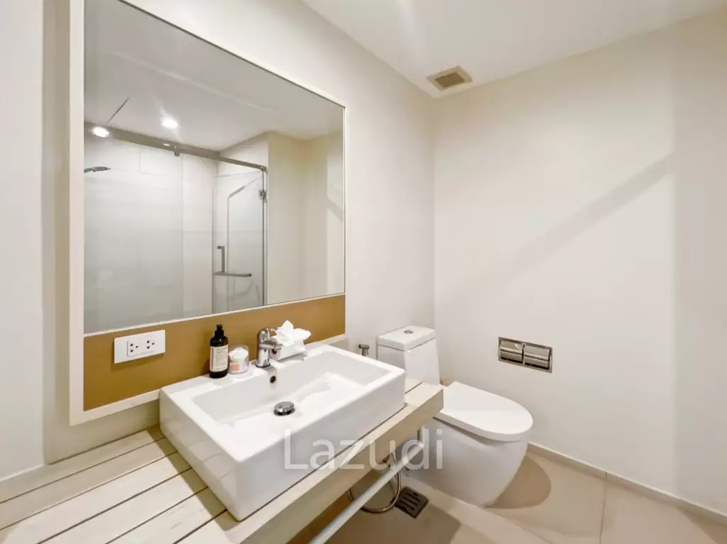 Ocas Condo: Luxury 2 Bedroom Beachfront Condo