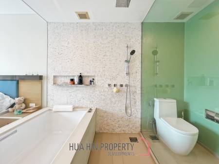 Ocas Condo: Luxury 2 Bedroom Beachfront Condo