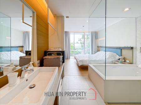 Ocas Condo: Luxury 2 Bedroom Beachfront Condo