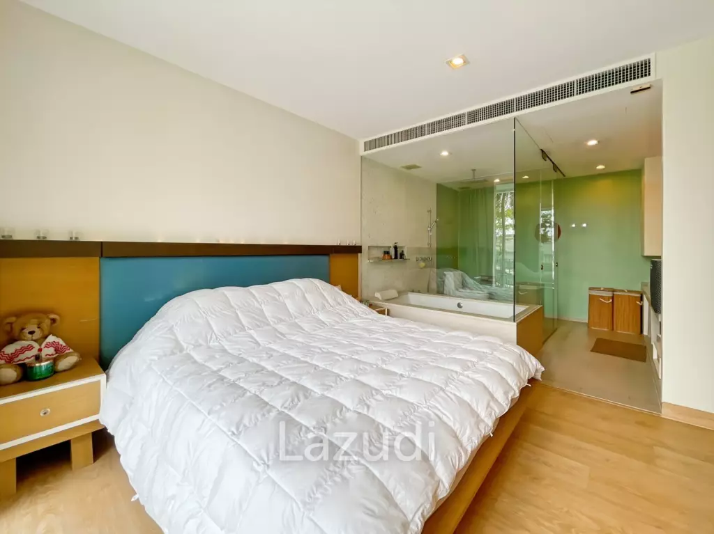 Ocas Condo: Luxury 2 Bedroom Beachfront Condo