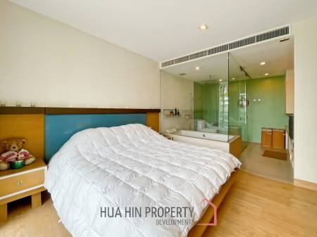 Ocas Condo: Luxury 2 Bedroom Beachfront Condo