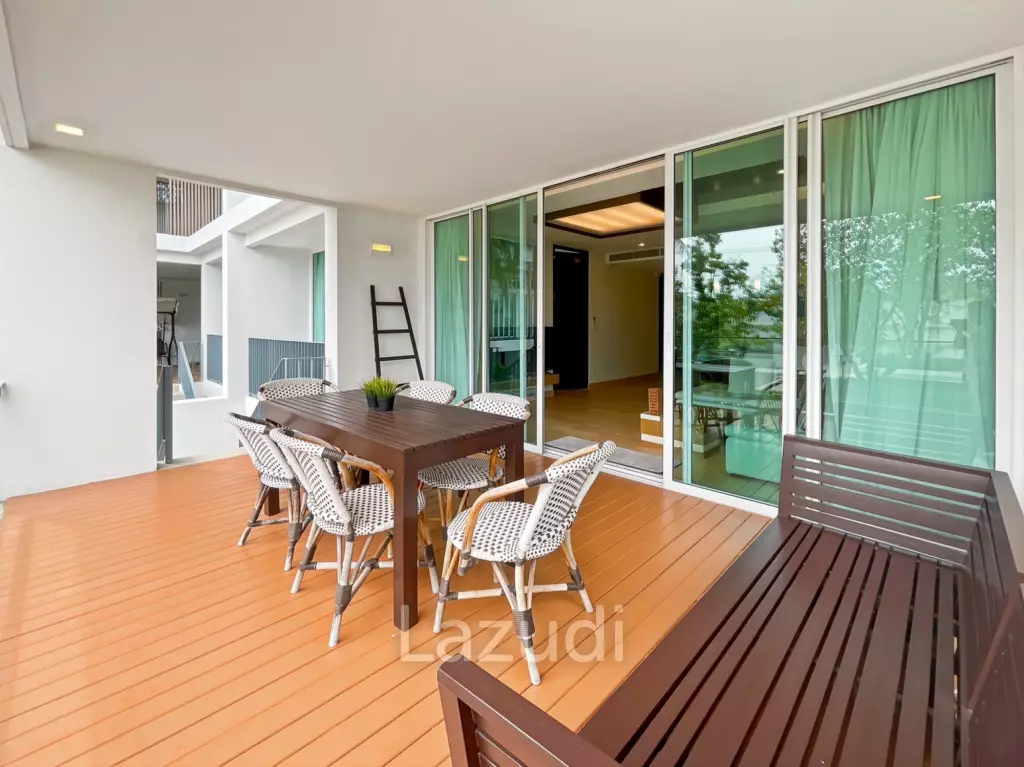 Ocas Condo: Luxury 2 Bedroom Beachfront Condo