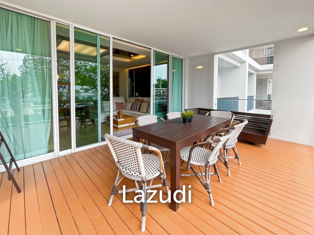 Ocas Condo: Luxury 2 Bedroom Beachfront Condo