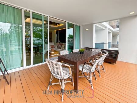 Ocas Condo: Luxury 2 Bedroom Beachfront Condo