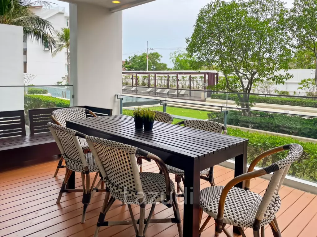 Ocas Condo: Luxury 2 Bedroom Beachfront Condo