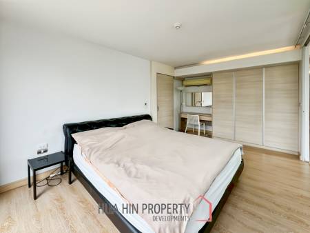Luxurious 3-Bed Condo in The Sanctuary Hua Hin - For Sale
