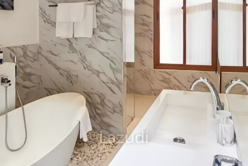 Modern 3-Bedroom Villa with Pool in Itz Time Hua Hin