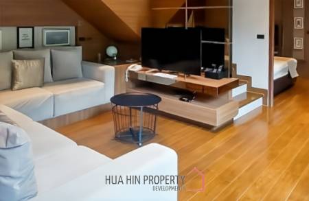 Modern 3-Bedroom Villa with Pool in Itz Time Hua Hin