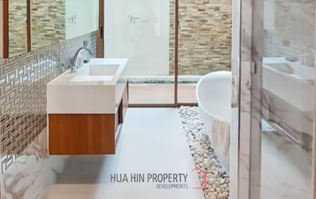 Modern 3-Bedroom Villa with Pool in Itz Time Hua Hin