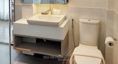 Modern 3-Bedroom Villa with Pool in Itz Time Hua Hin