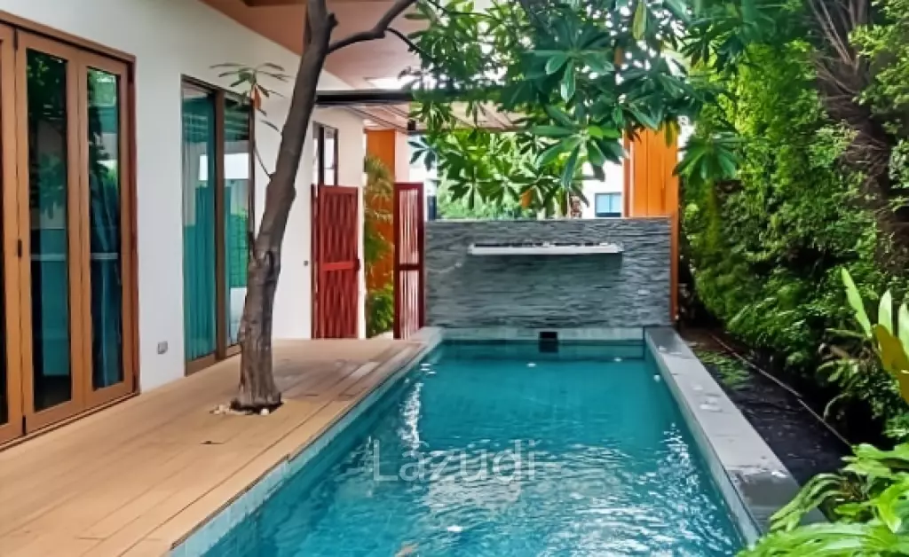 Modern 3-Bedroom Villa with Pool in Itz Time Hua Hin