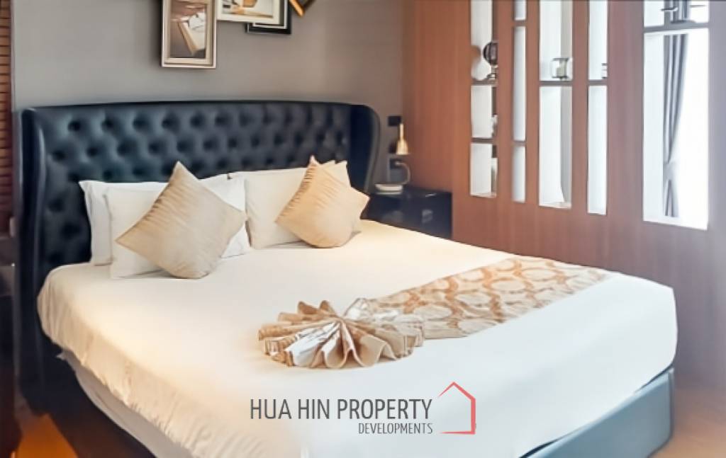 Modern 3-Bedroom Villa with Pool in Itz Time Hua Hin