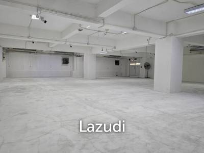 Food Hub and  Office Space Near BTS and Expressway