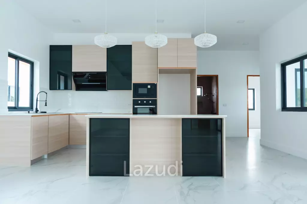 Modern Brand New 4 Bed Pool Villa