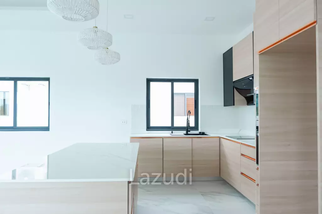 Modern Brand New 4 Bed Pool Villa