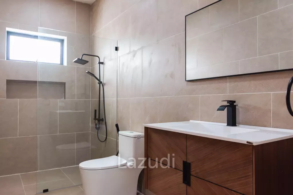 Modern Brand New 4 Bed Pool Villa