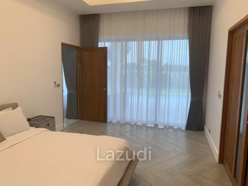 Modern Brand New 4 Bed Pool Villa
