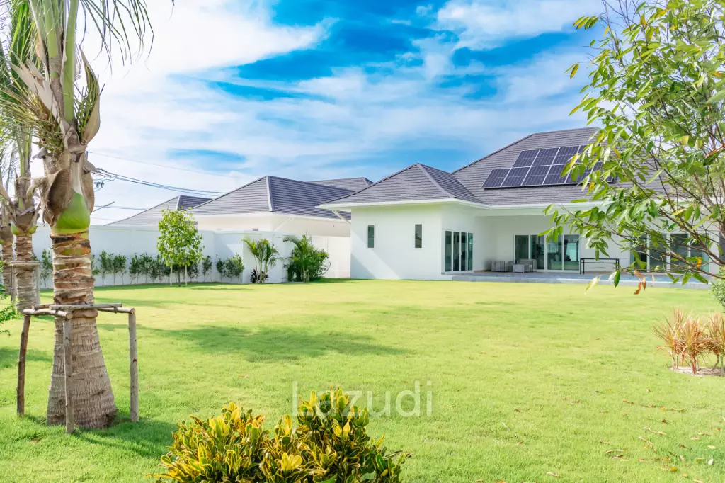 3 Bed 3 Bath 269.98 SQ.M Aria 3 Hua Hin