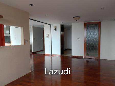 spacieous 1 bed 2 bath condo on 9th floor for sale