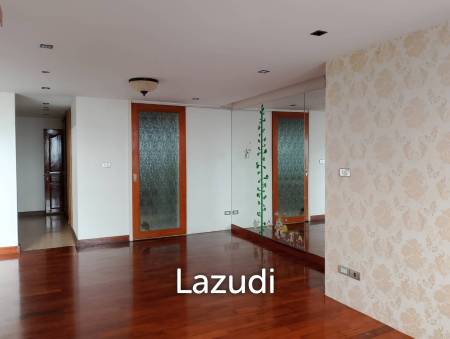 spacieous 1 bed 2 bath condo on 9th floor for sale