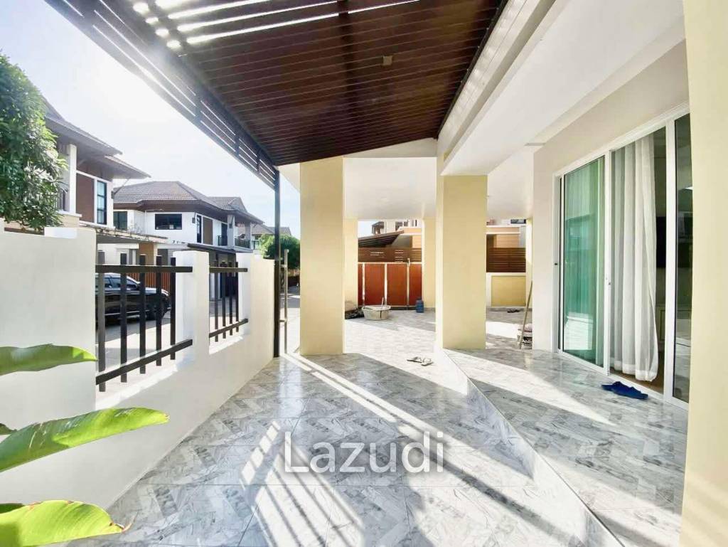 4 Beds 3 Baths 165 SQ.M. Baan Sirin Pattaya