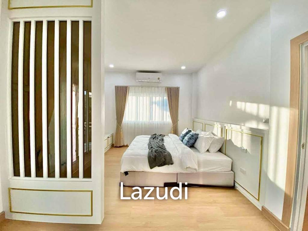 4 Beds 3 Baths 165 SQ.M. Baan Sirin Pattaya