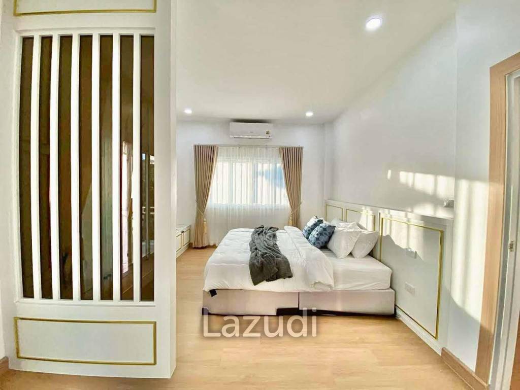 4 Beds 3 Baths 165 SQ.M. Baan Sirin Pattaya
