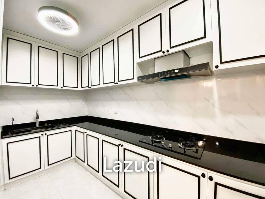 4 Beds 3 Baths 165 SQ.M. Baan Sirin Pattaya