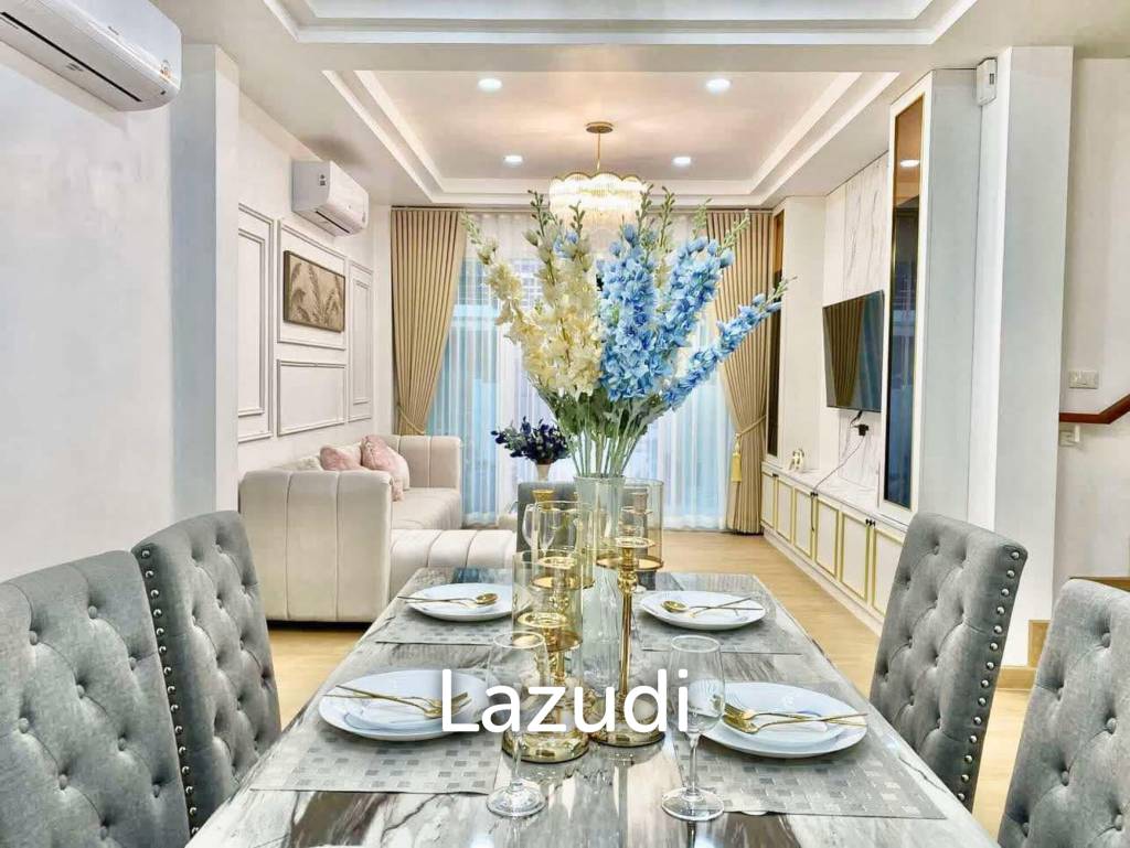4 Beds 3 Baths 165 SQ.M. Baan Sirin Pattaya