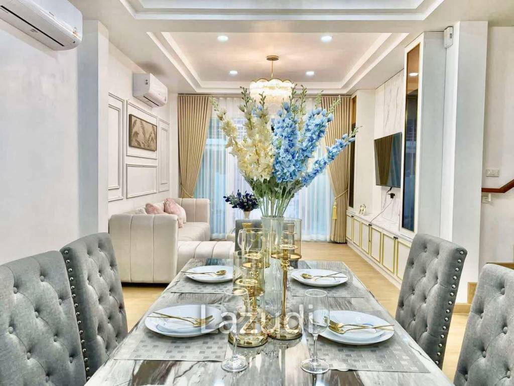 4 Beds 3 Baths 165 SQ.M. Baan Sirin Pattaya