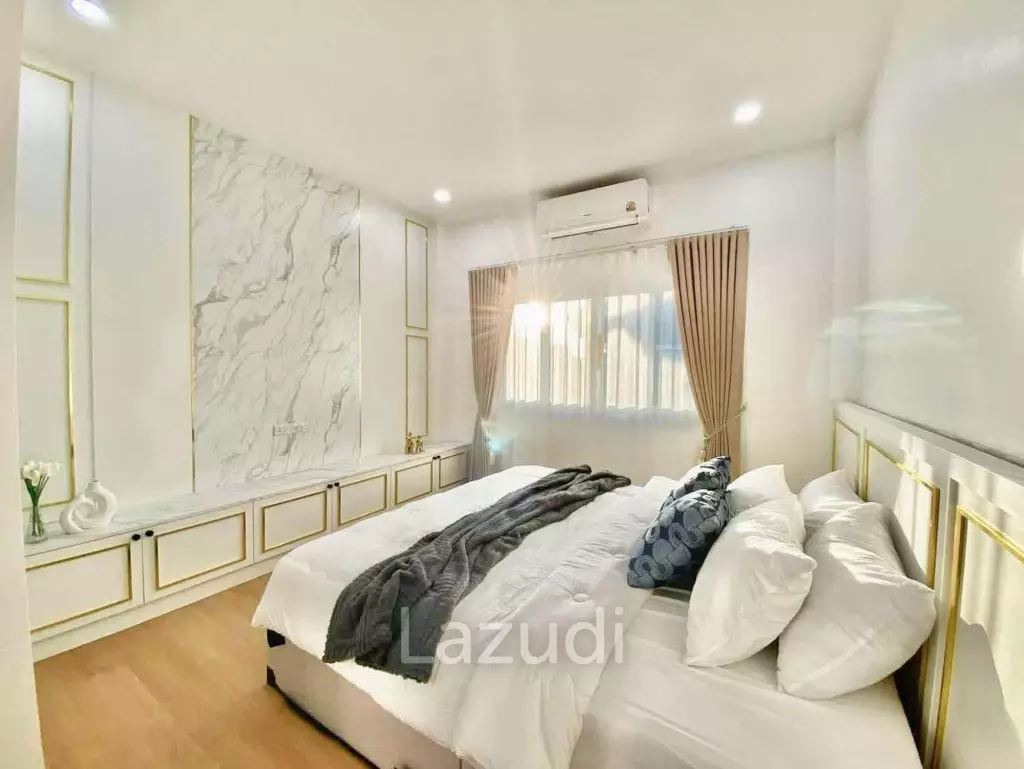 4 Beds 3 Baths 165 SQ.M. Baan Sirin Pattaya