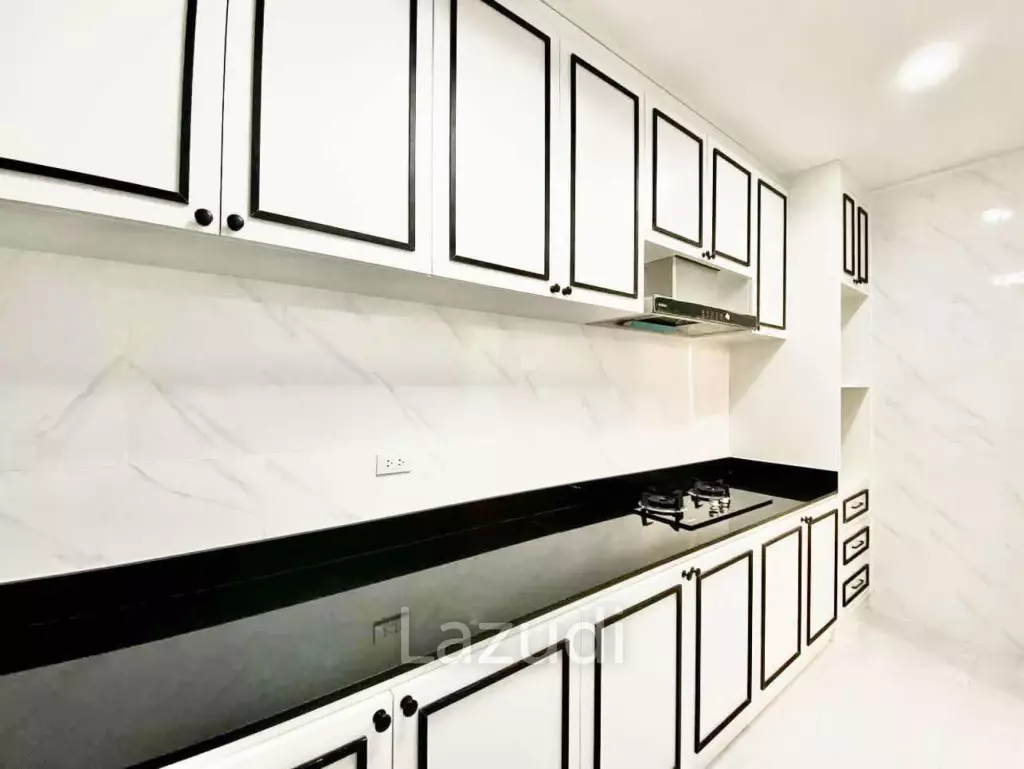 4 Beds 3 Baths 165 SQ.M. Baan Sirin Pattaya