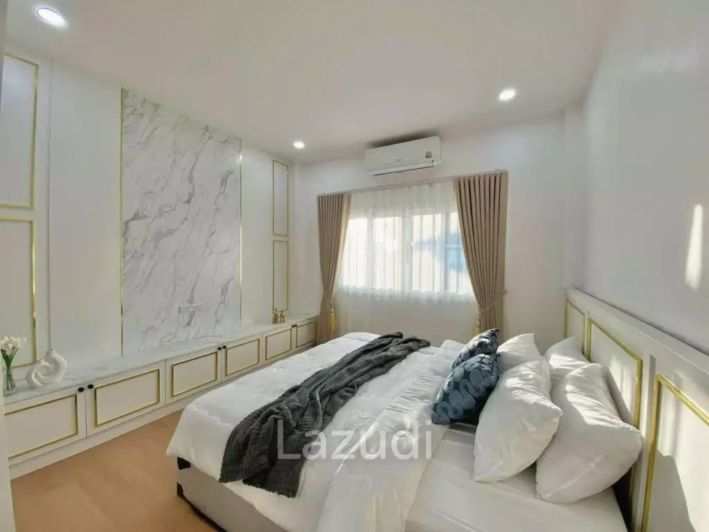 4 Beds 3 Baths 165 SQ.M. Baan Sirin Pattaya