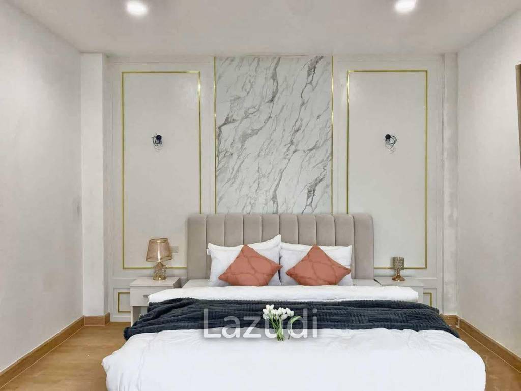4 Beds 3 Baths 165 SQ.M. Baan Sirin Pattaya