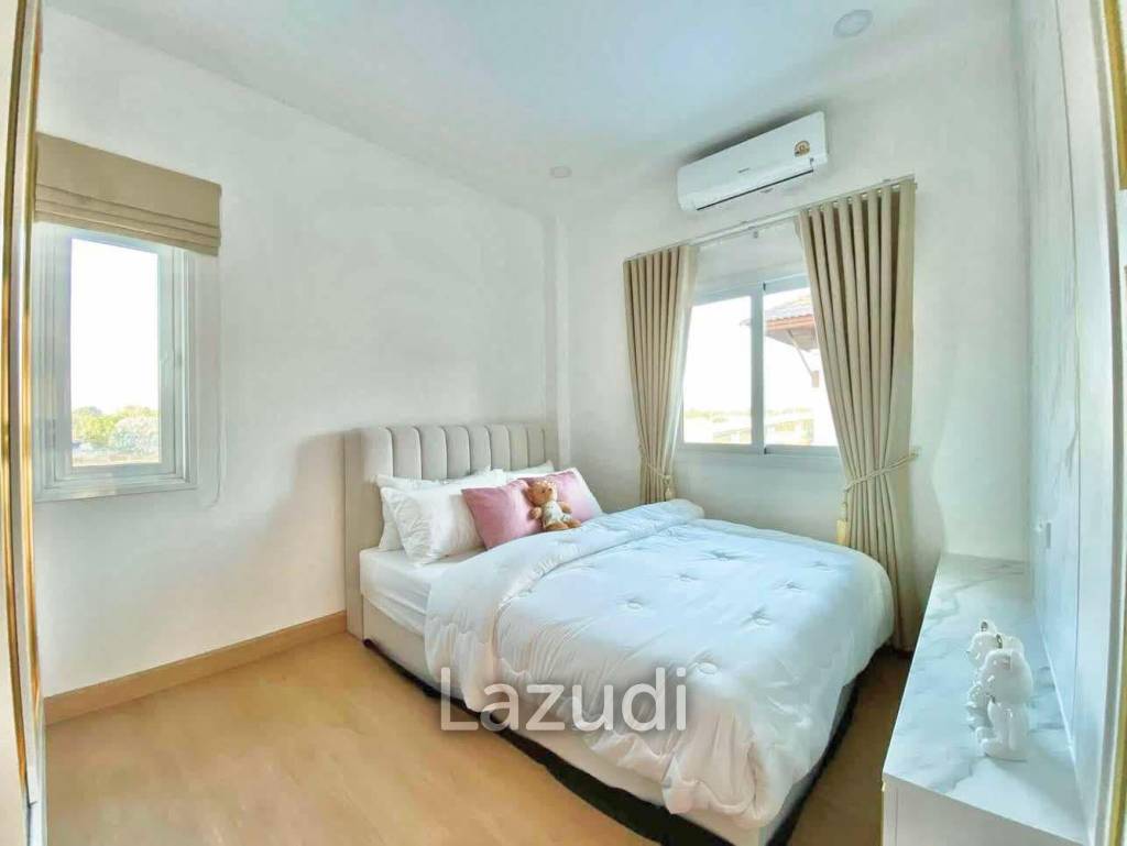 4 Beds 3 Baths 165 SQ.M. Baan Sirin Pattaya
