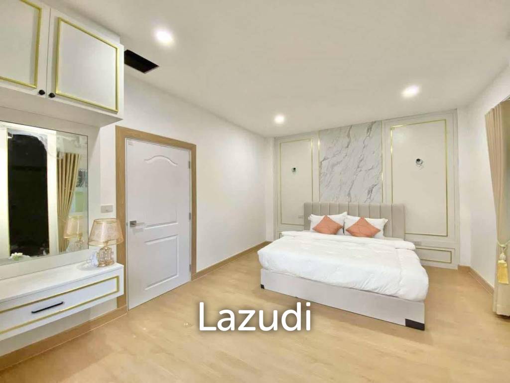 4 Beds 3 Baths 165 SQ.M. Baan Sirin Pattaya