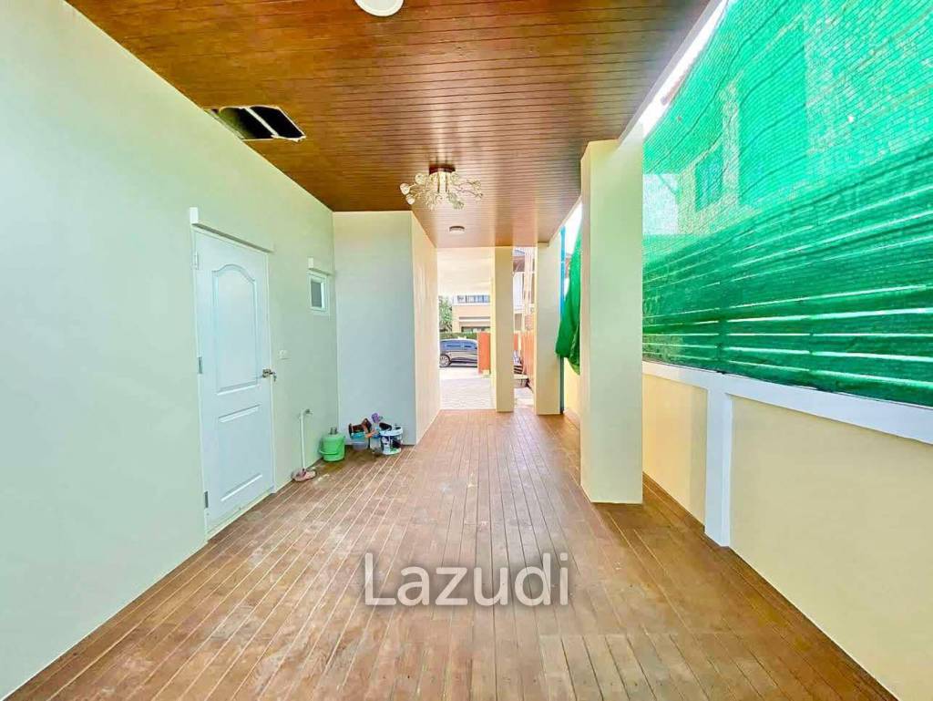 4 Beds 3 Baths 165 SQ.M. Baan Sirin Pattaya