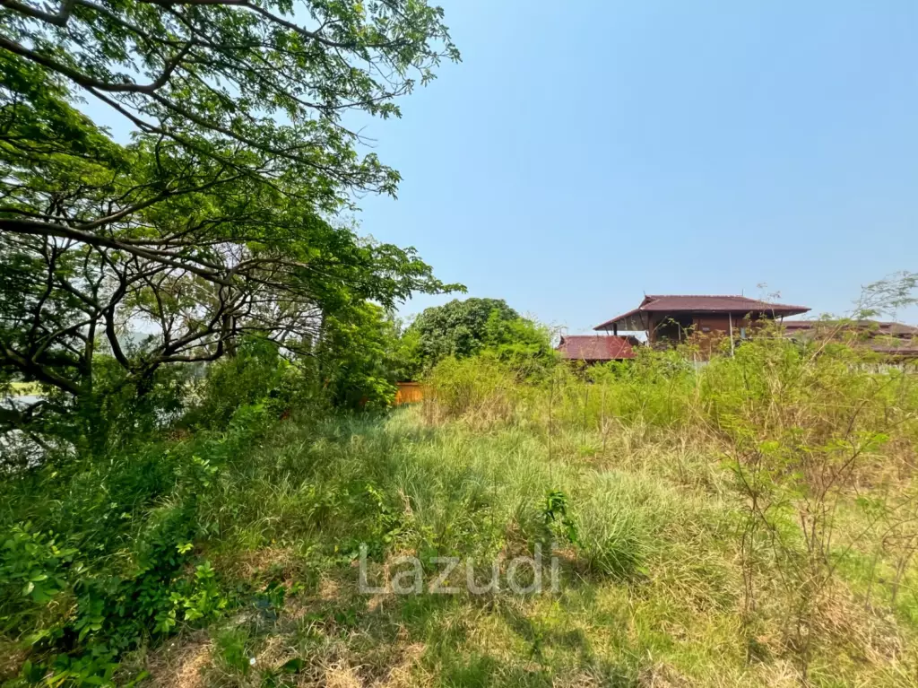Lakefront Land For Sale: 1-2-0 Rai in Palm Hills Golf Club and Residence