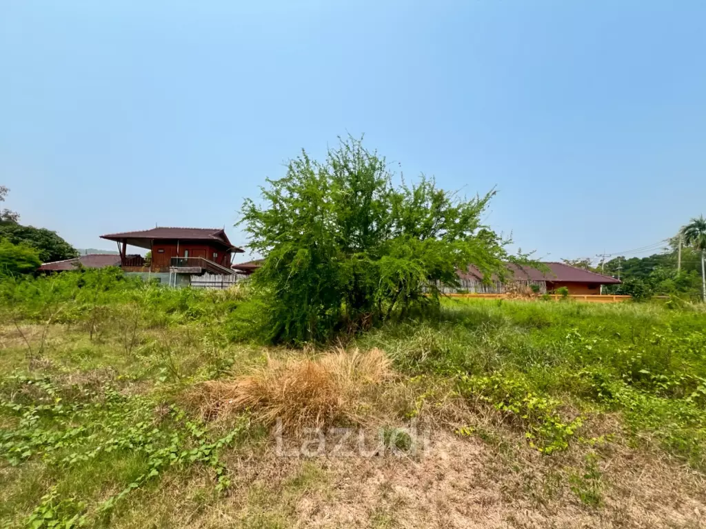 Lakefront Land For Sale: 1-2-0 Rai in Palm Hills Golf Club and Residence