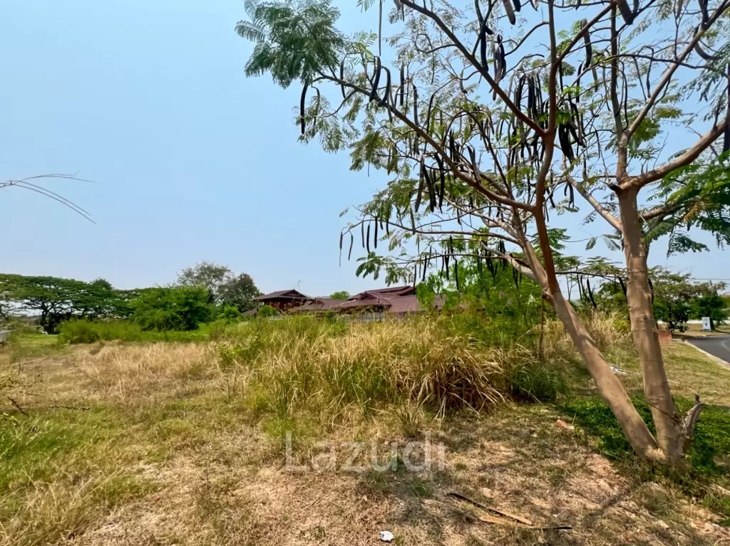 Lakefront Land For Sale: 1-2-0 Rai in Palm Hills Golf Club and Residence